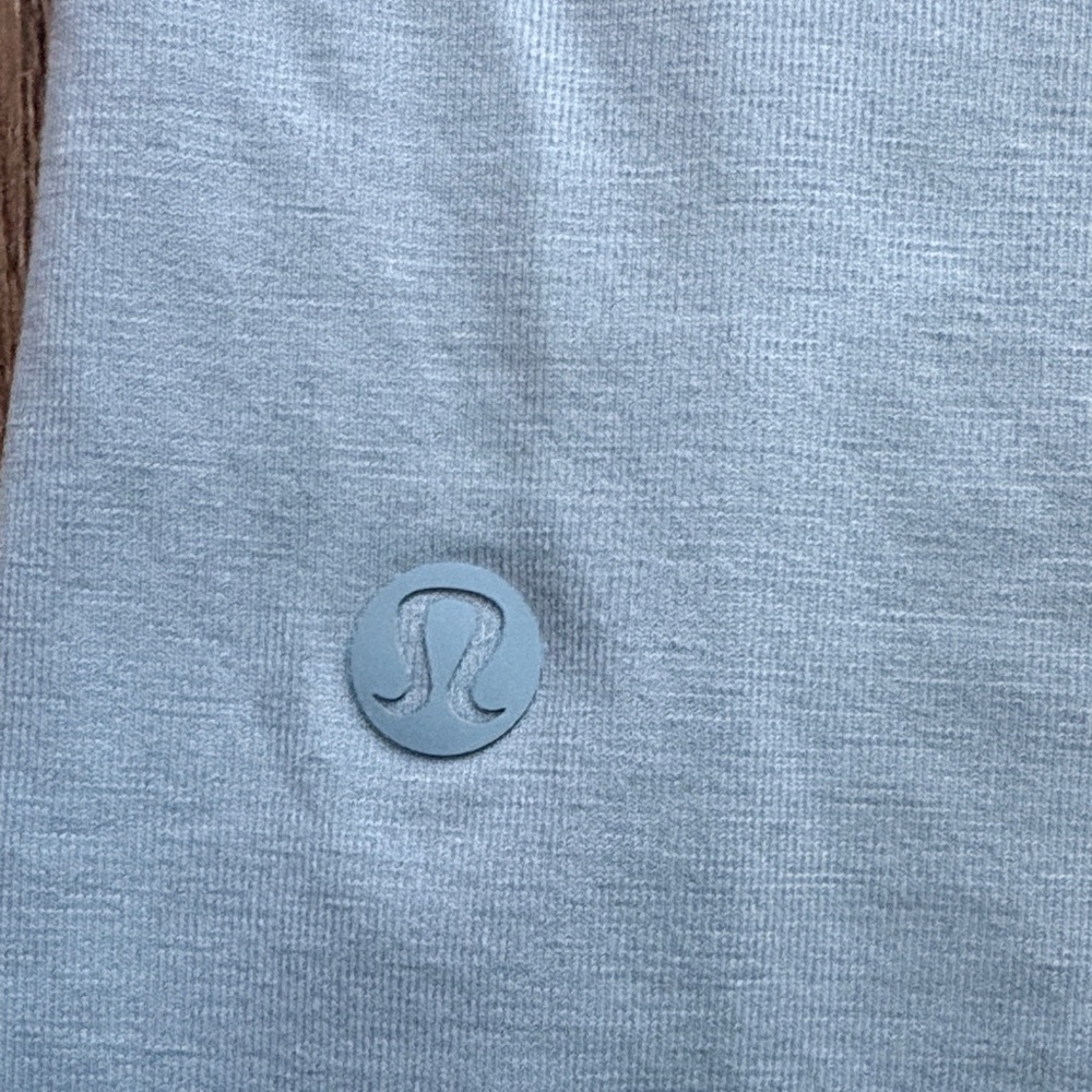 NWOT lululemon athletica Sky Blue Short Sleeve Tee - Picture 3 of 6